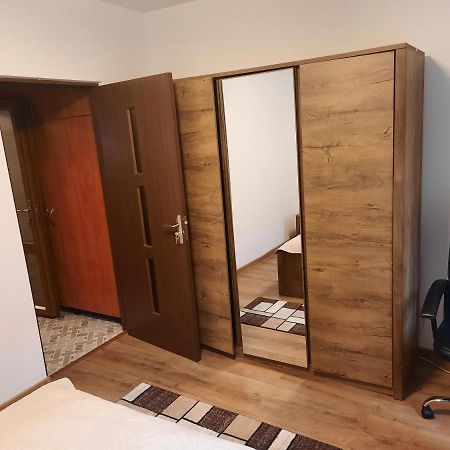 Apartament Apartament zona centrala Hunedoara Zewnętrze zdjęcie